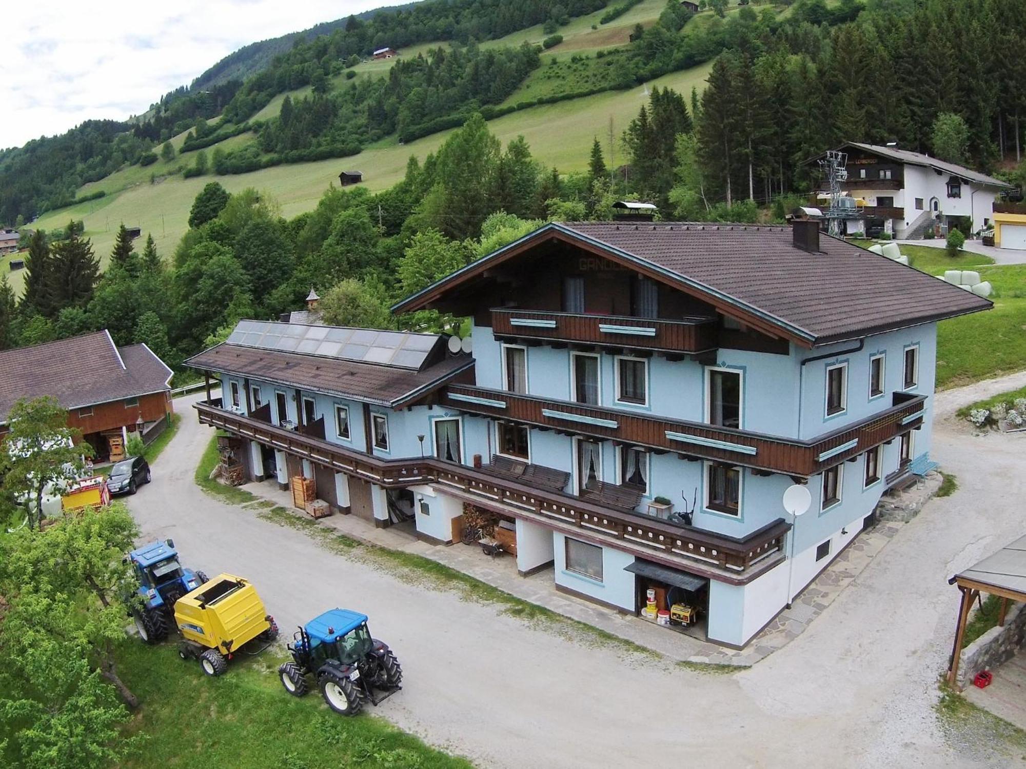 Spacious Apartment Near Ski Area In 미테르질 외부 사진